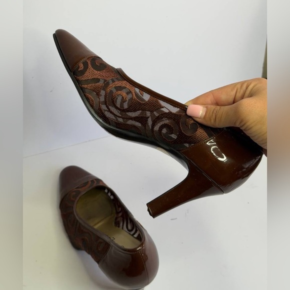 Yves Saint Laurent Almond Toe Heels Brown Patent Leather and Mesh Pattern